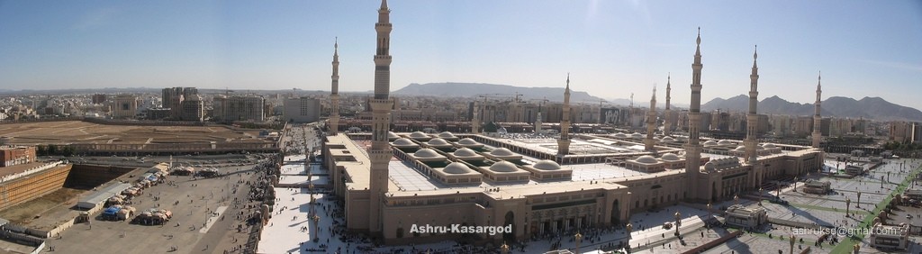 Masjid Al Nabawi in Madinah - Saudi Arabia (panorama)
